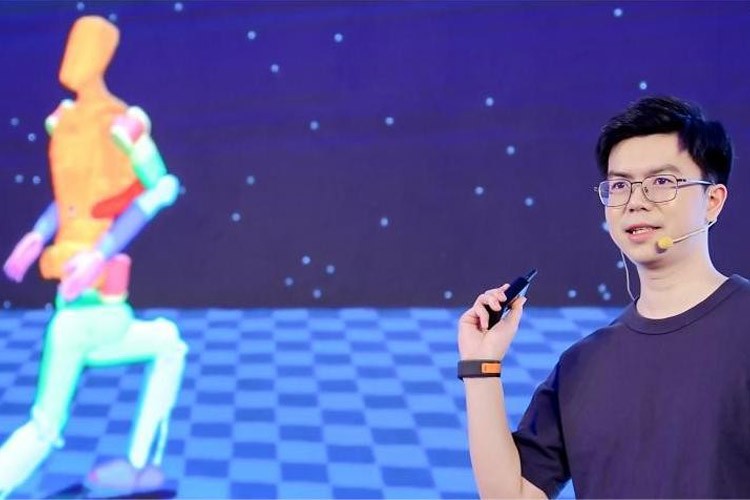 天才少年稚晖君710公海线路检测中心机器人走路进场！AI模型做大脑，目标售价20万以内